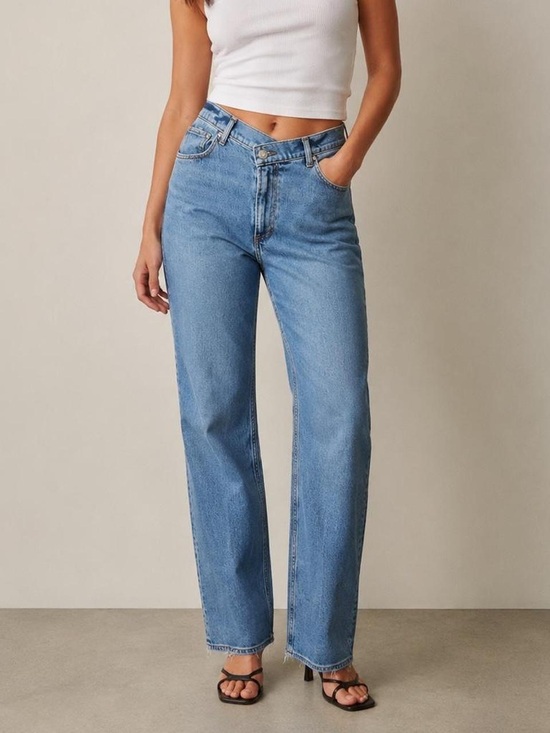 Abercrombie & Fitch Denim - ABERCROMBIE DENIM The 90’s Straight Ultra High Rise Crossover | Size 29 / 8 LONG